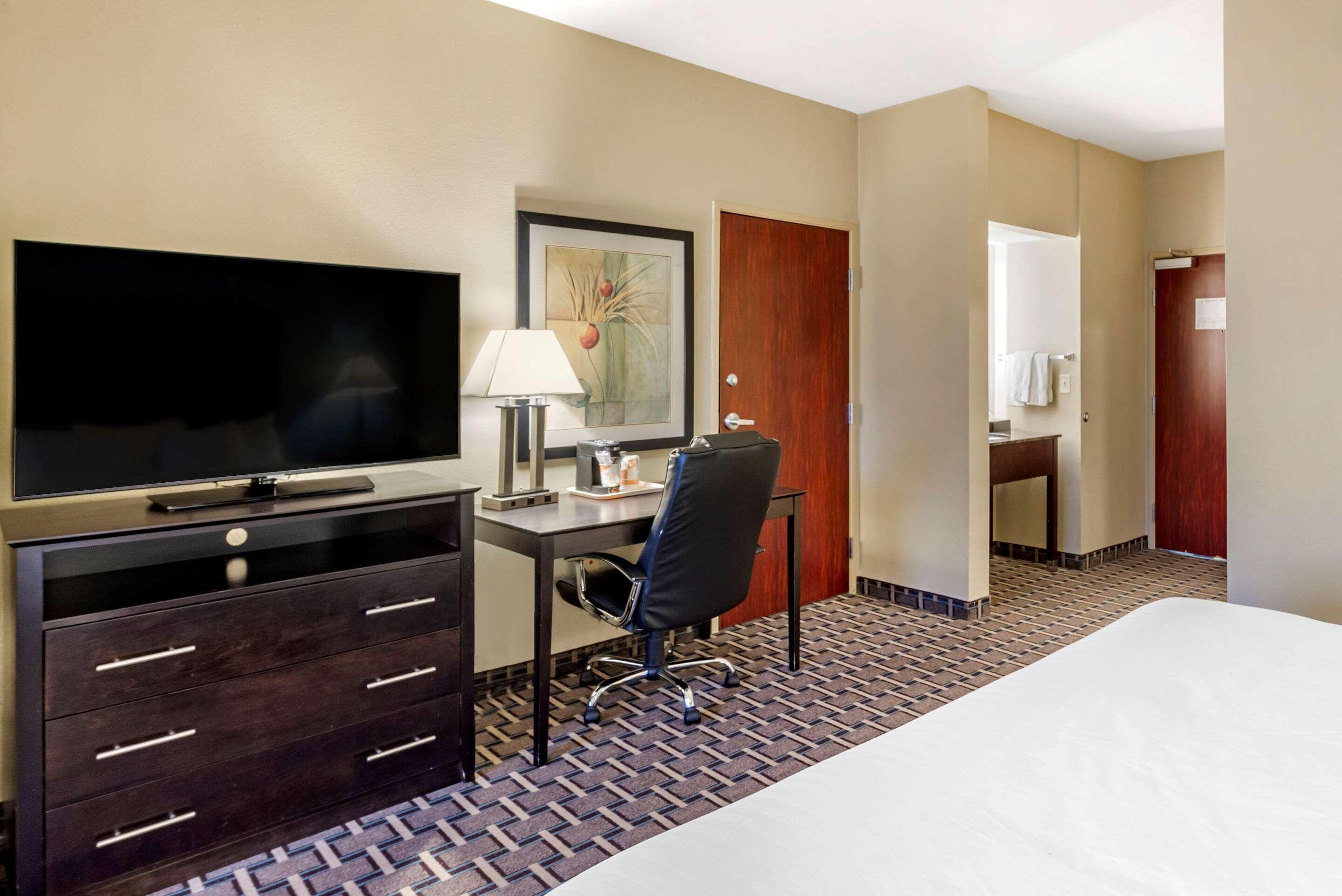 Comfort Suites Clovis Εξωτερικό φωτογραφία