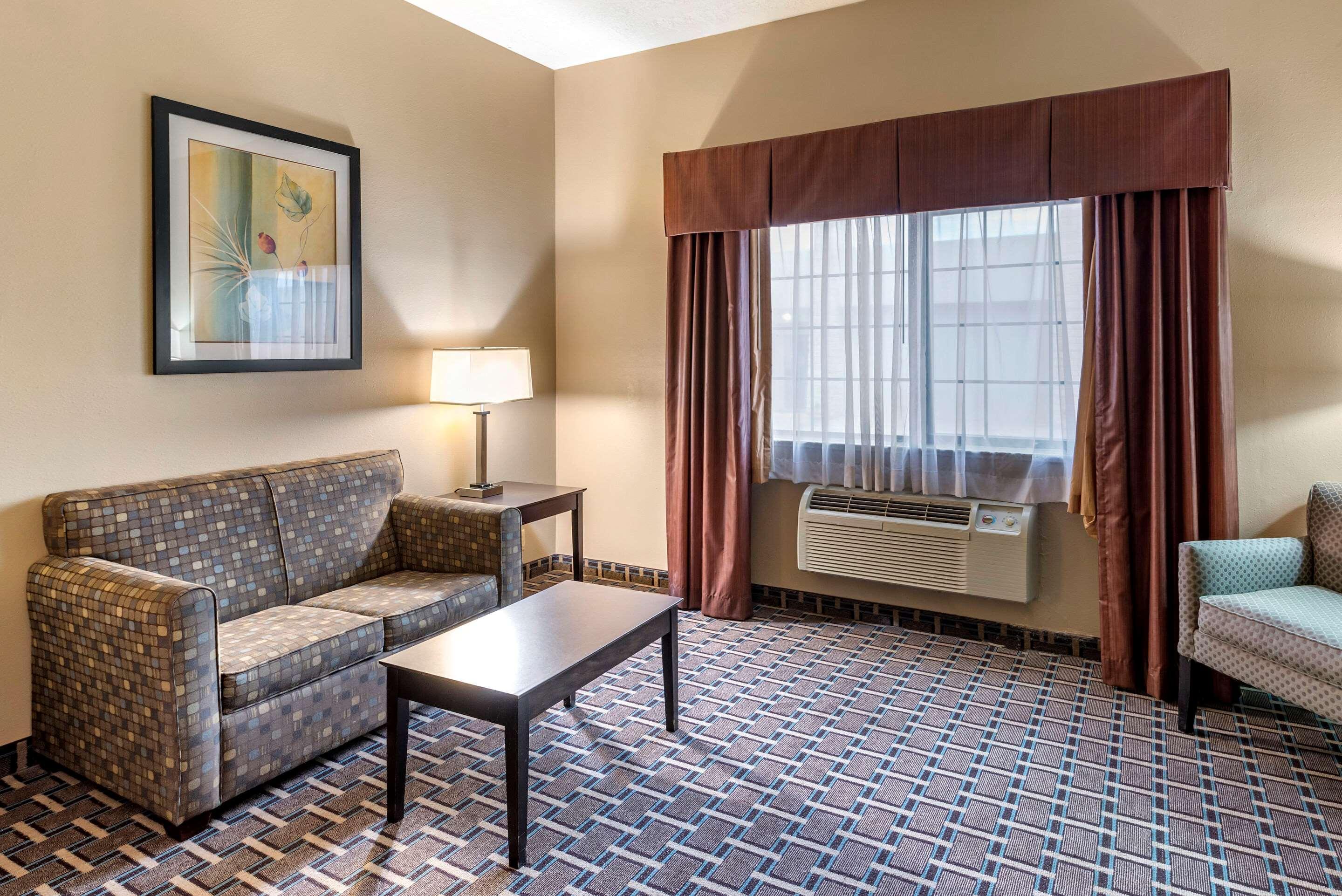 Comfort Suites Clovis Εξωτερικό φωτογραφία
