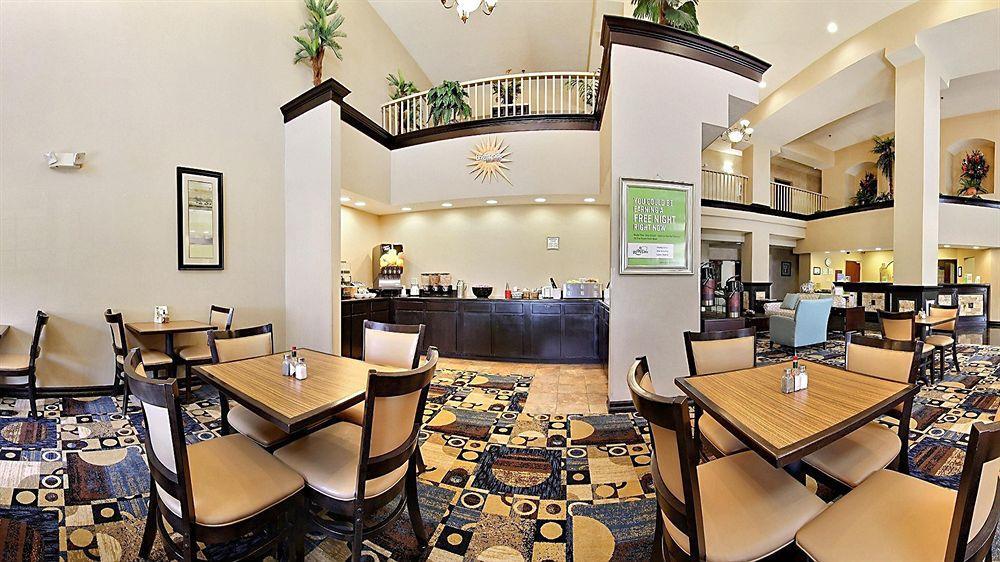 Comfort Suites Clovis Εξωτερικό φωτογραφία